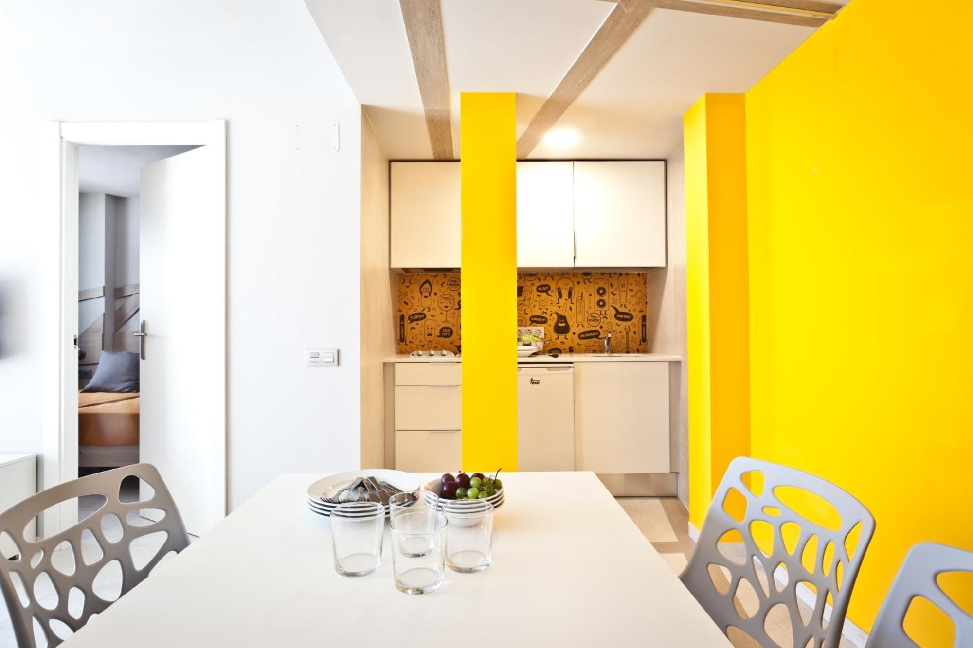 Ryans Ibiza Apartments - Only Adults Phòng bức ảnh