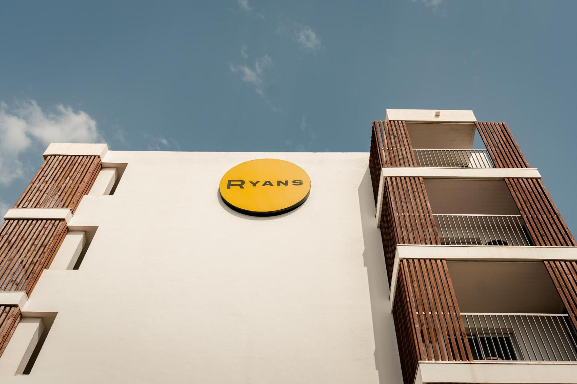 Ryans Ibiza Apartments - Only Adults Ngoại thất bức ảnh