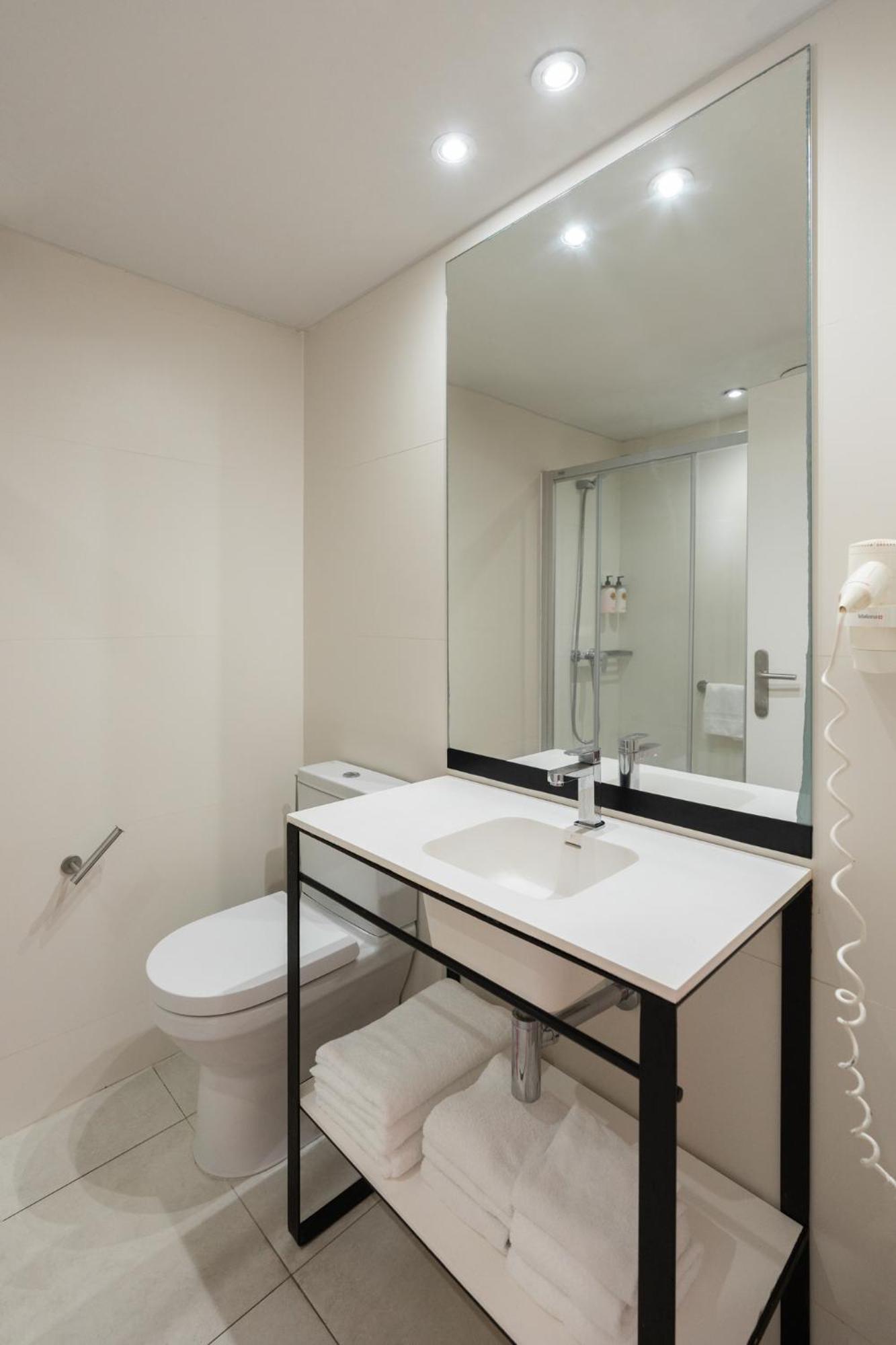Ryans Ibiza Apartments - Only Adults Ngoại thất bức ảnh